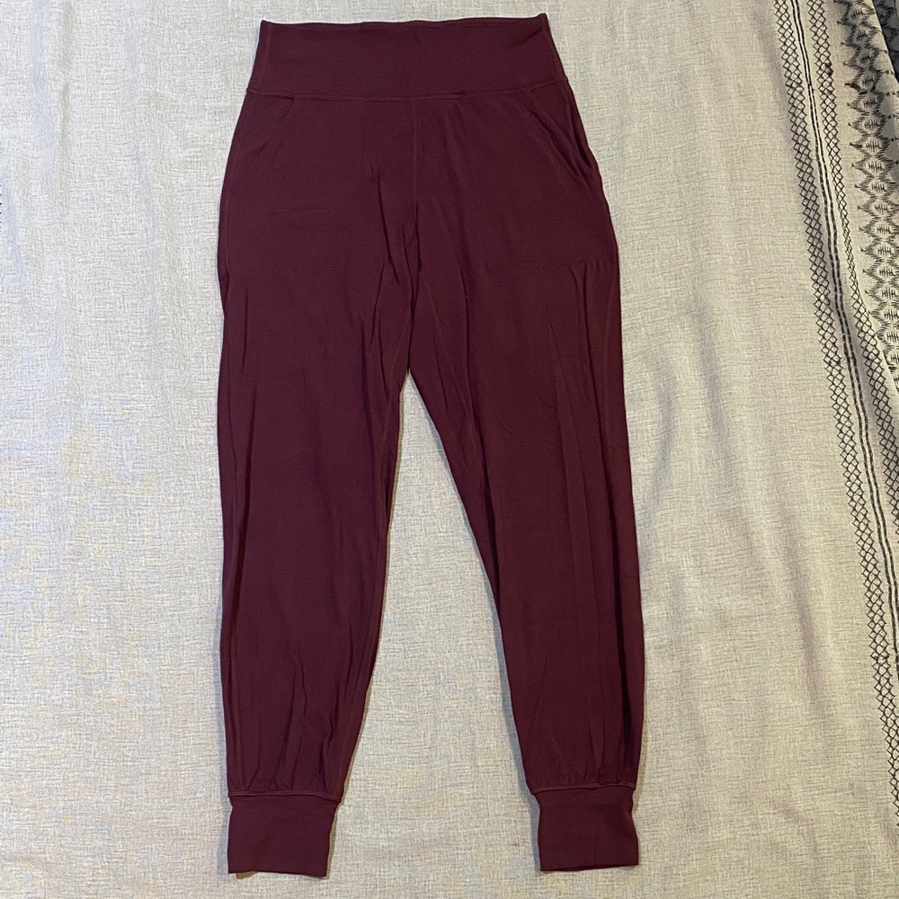 Burgundy Align Jogger Pants & Match Twist it Up Top